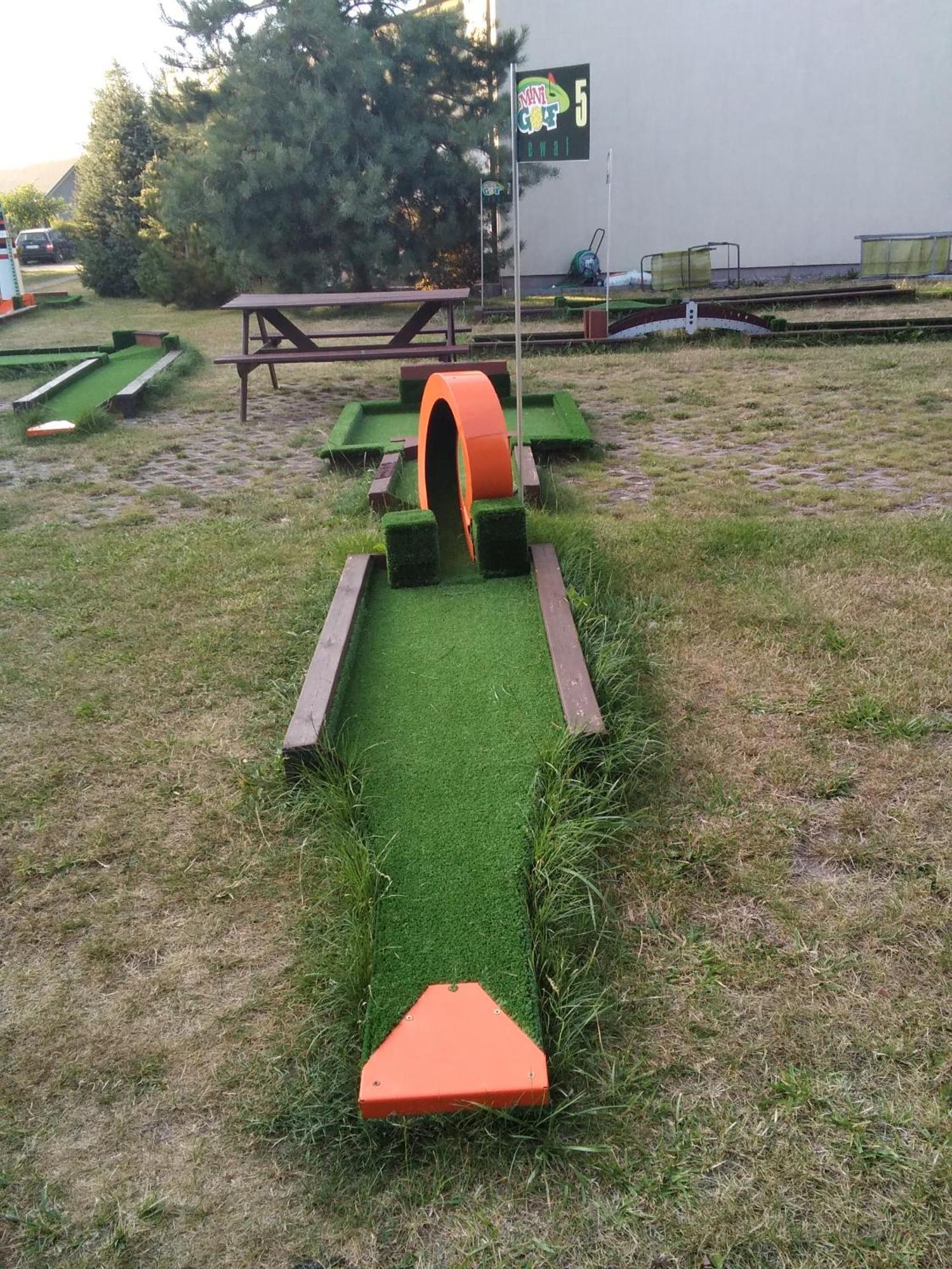 Villa Honoratka Z Prywatnym Polem Do Gry W Mini Golf Rewal Bagian luar foto